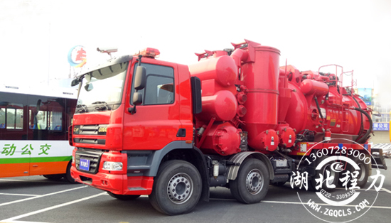 �����������U܇